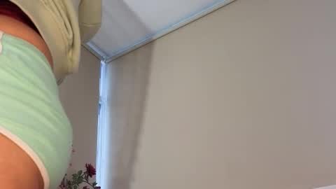 serenexx  your MILF online show from February 11, 8:49 am