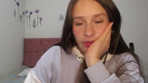 serenity_crystal online show from April 25, 12:13 am