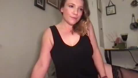 seturselfonfyre online show from November 8, 7:24 am