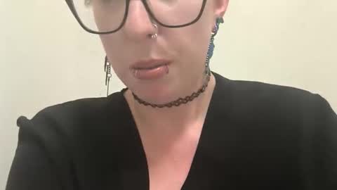 sexxy_see_93 online show from October 21, 6:23 pm