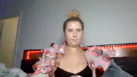 sexxycotton online show from March 26, 7:10 am