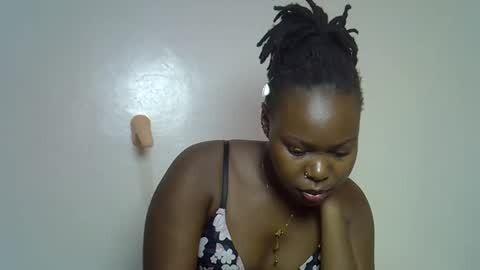 CurvyGoddess online show from December 1, 3:54 am