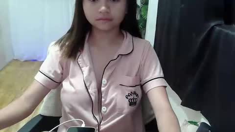 sexy_asian_dhar online show from April 14, 9:26 pm