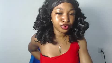 sexy_bluey247 online show from April 18, 2:58 am