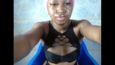 sexy_bluey247 online show from September 15, 2:20 am