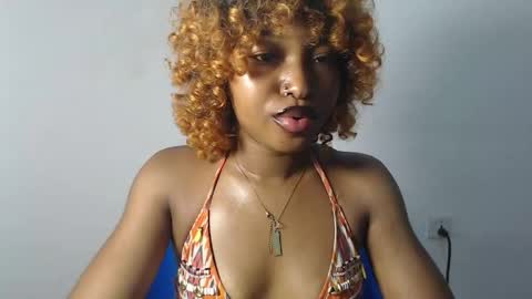 sexy_bluey247 online show from April 13, 5:47 pm