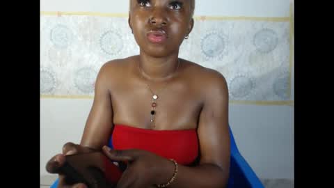 sexy_bluey247 online show from October 13, 7:49 pm