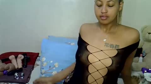 sexy_bubbie01 online show from May 2, 7:44 am