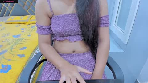 Snapshot of sexy_doll_1_ chatting on January 27, 12:43 am Sexydoll online show from January 27, 12:43 am
