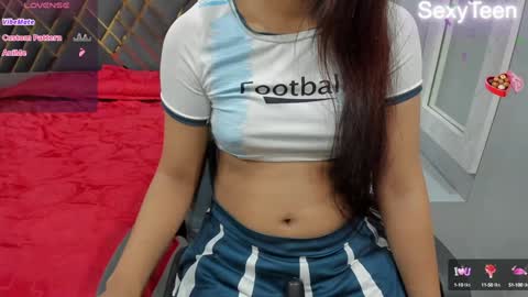 Snapshot of sexy_doll_1_ chatting on February 7, 5:07 pm Sexydoll online show from February 7, 5:07 pm