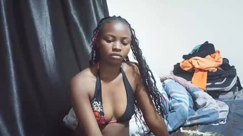 sexy_june20 online show from April 2, 9:45 pm