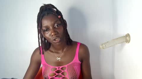 Snapshot of sexy_lilyyy chatting on October 23, 3:01 am lily online show from October 23, 3:01 am