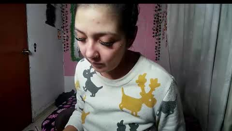 sexy lolas online show from December 4, 2:58 am