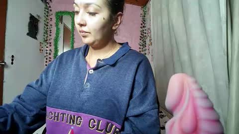 sexy lolas online show from February 13, 5:53 am