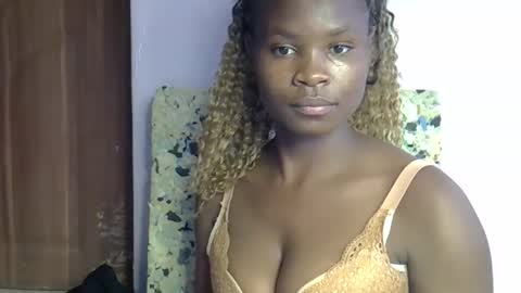 Molyne online show from January 18, 1:40 pm