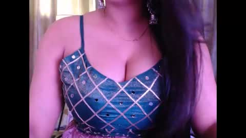 myra online show from April 22, 4:20 am