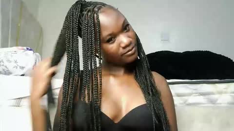 Nyla online show from March 8, 12:18 am