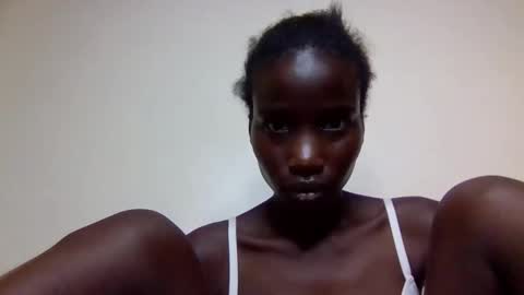 sexy_petittie online show from October 5, 1:16 pm