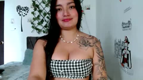 sexy_violett18 online show from March 1, 5:16 pm