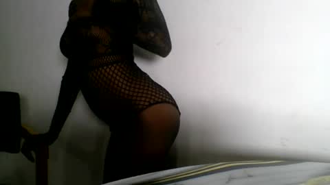 sexyannebony online show from June 15, 10:10 pm
