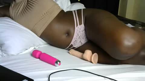 sexyaria96 online show from October 24, 6:15 pm