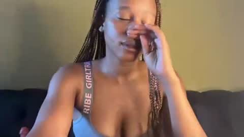 sexyasszeeee online show from October 25, 8:33 am