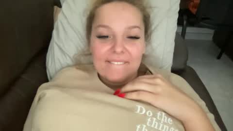 ALAYA  online show from December 22, 11:57 am