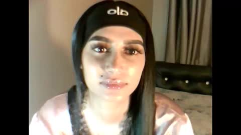 sexydiva02 online show from December 4, 7:47 pm