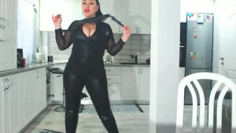 sexylady online show from February 19, 9:17 am