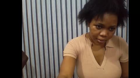 sexyeye368293 online show from October 12, 1:52 am