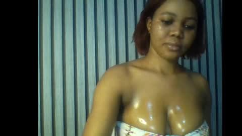 sexyeye368293 online show from October 5, 3:39 pm