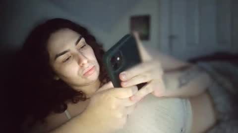 ETERNAL GODDESS WOMAN  online show from March 29, 3:38 am