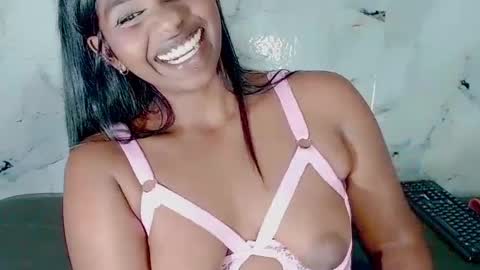 SexyKitten147 online show from June 13, 3:15 am