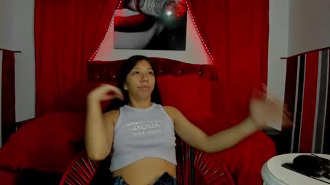 laura online show from February 4, 12:00 pm