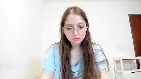 SexyLilBab3 online show from February 19, 10:59 am