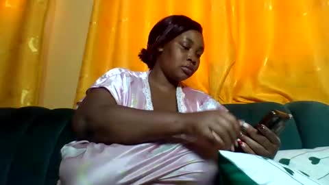 sexylo52 online show from April 14, 12:49 pm