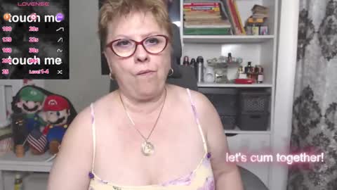 sexylynette4u online show from November 17, 10:05 am