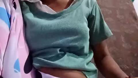 Snapshot of sexymaya8642 chatting on October 16, 12:46 am sexymaya8642 online show from October 16, 12:46 am