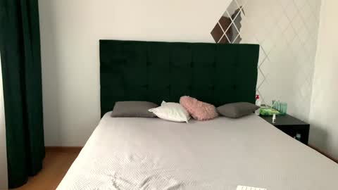 Sexycouple online show from February 4, 6:46 am