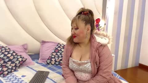 Mary online show from November 22, 11:46 am