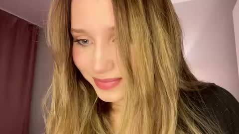 shadowkissss online show from June 12, 6:49 pm