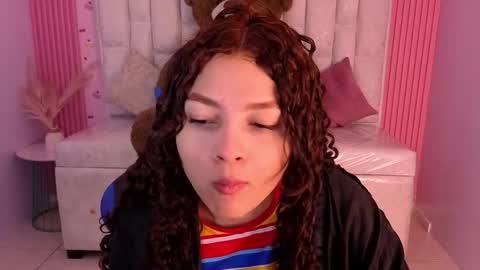 Shalon  online show from February 26, 1:54 pm