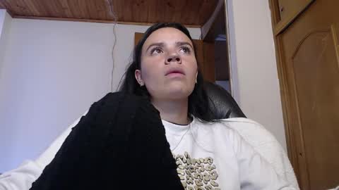 shanel_lozano online show from October 1, 9:09 pm