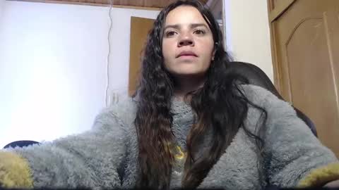 shanel_lozano online show from October 4, 3:49 pm