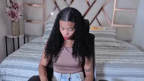 shannabrunet online show from July 1, 12:04 pm