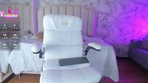 Shantal online show from December 18, 3:55 am