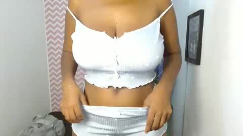 Snapshot of shantalcarson chatting on September 23, 6:17 pm Dayana online show from September 23, 6:17 pm