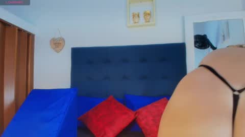 shantallvegga1 online show from September 26, 12:14 pm