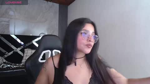 Snapshot of shantyvibe_a chatting on October 18, 9:49 pm Shantall online show from October 18, 9:49 pm