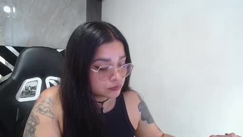 Snapshot of shantyvibe_a chatting on October 21, 9:30 pm Shantall online show from October 21, 9:30 pm